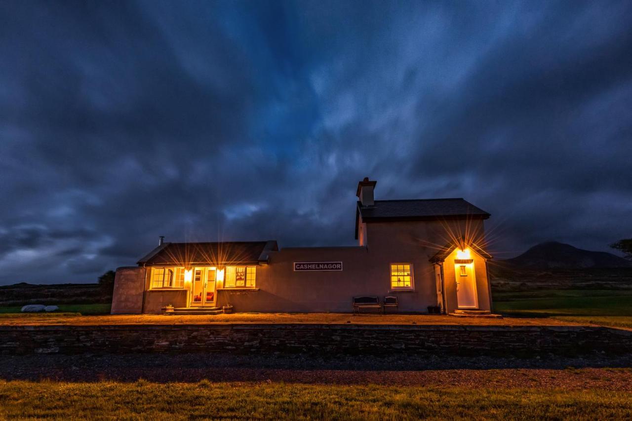 Cashelnagor Railway Station Lodge *